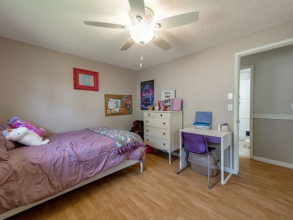 5th image of 735 Ironwood St