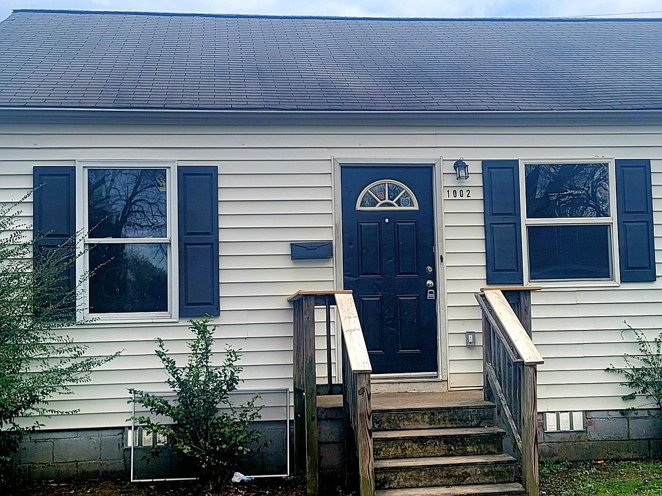 1st image of 1003 E 16th St