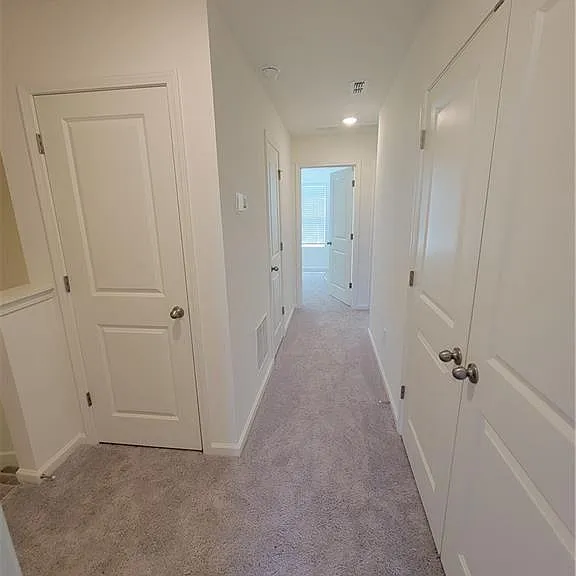 209 Swindon Dr — Photo 14