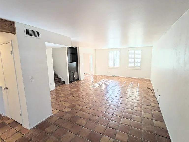 7662 E Minnezona Ave — Photo 54