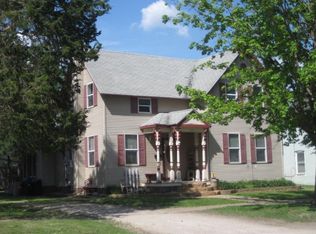 104 4th Ave E, Cresco, IA 52136