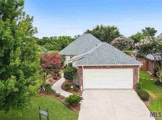 5256 Courtyard Dr, Gonzales, LA 70737