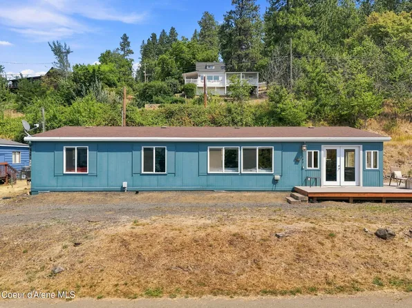 403 S Lakefront Ave, Harrison, ID 83833