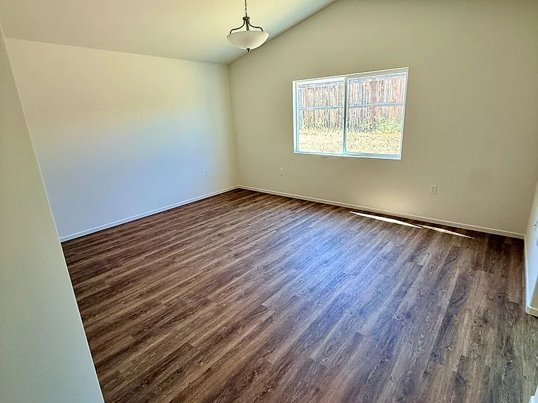 11705 Sebastian Rd — Photo 35