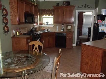 4th image of 18040 Wilkes Dr