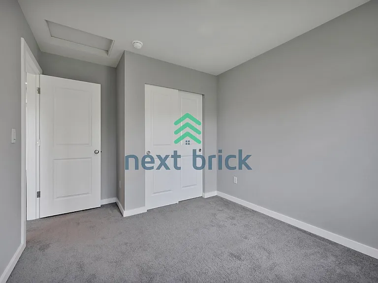 309 207th Pl SE — Photo 14