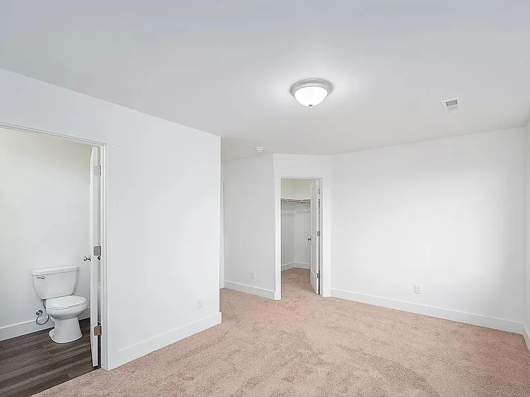 601 S Pine Ave #601 — Photo 15