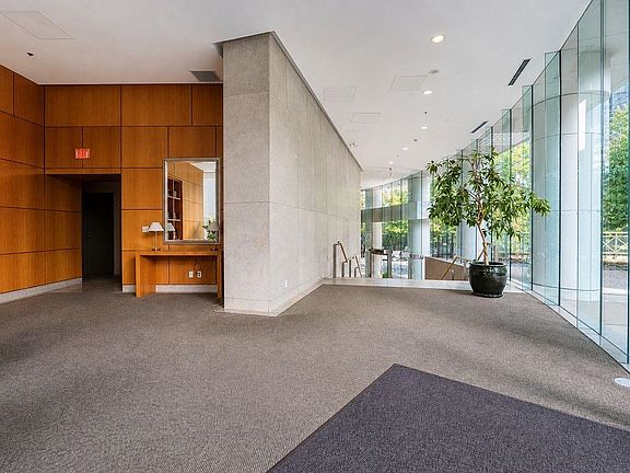 3rd image of 1288 Alberni St #1203