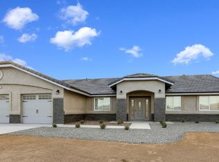 16896 Joshua Rd, Apple Valley, CA 92307