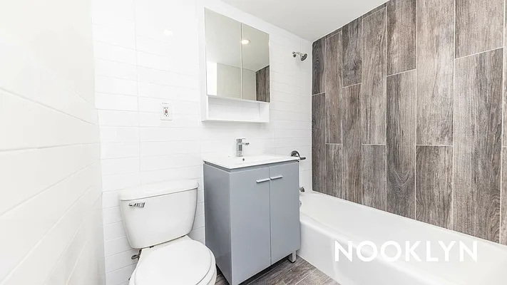 Rented by Nooklyn NYC LLC | media 17