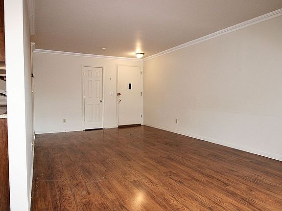 4th image of 184 Sierra Vista Ln