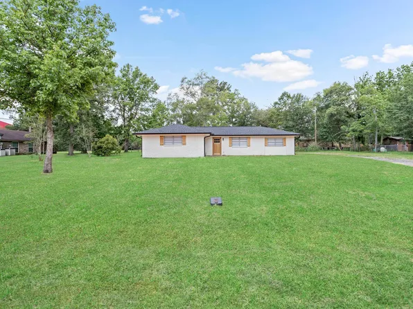 7525 Yellowstone Dr, Beaumont, TX 77713