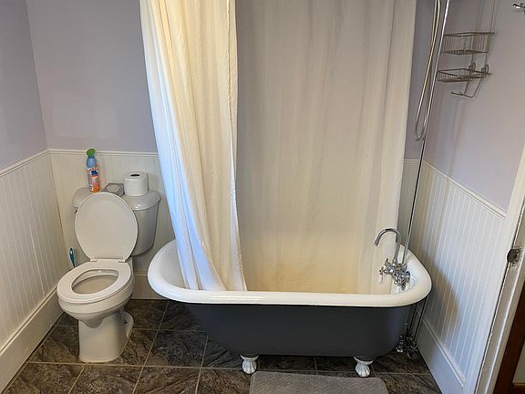 5th image of 2405 Avenue B