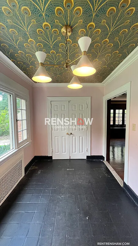 2 bed, 1.5 bath, 1570 sqft, $1,670 — Photo 3