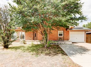 2402 Wilkes St, Bryan, TX 77803