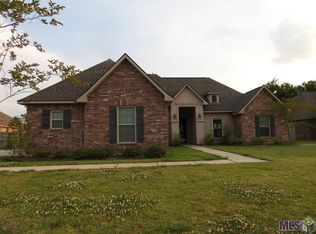 3777 Loup Ln, Brusly, LA 70719