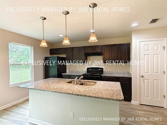 2nd image of 8322 Longspur Ave