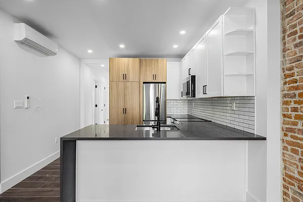 Rented by Compass | media 3