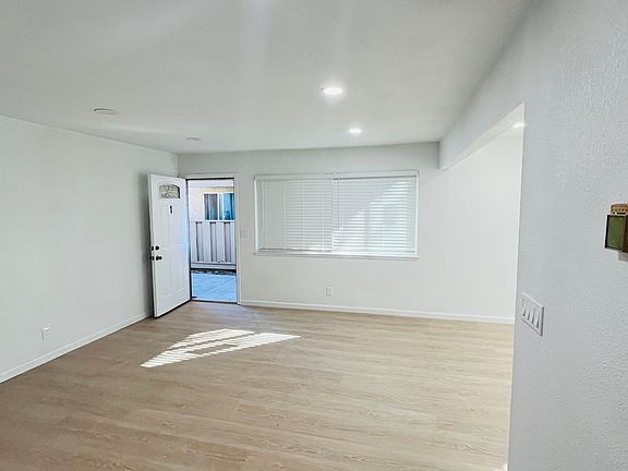 5th image of 1139 Ayala Dr APT 1
