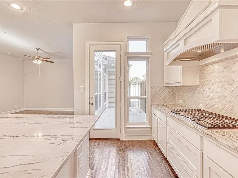 4932 McKinney Hollow Dr — Photo 16