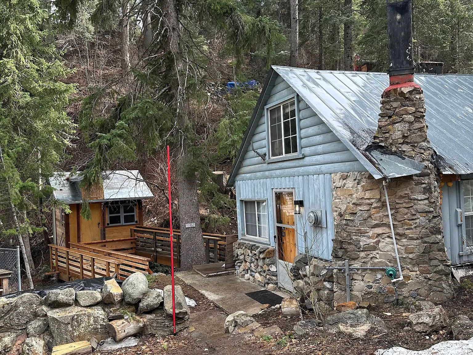 8839 N Alpine Loop Rd — Photo 1