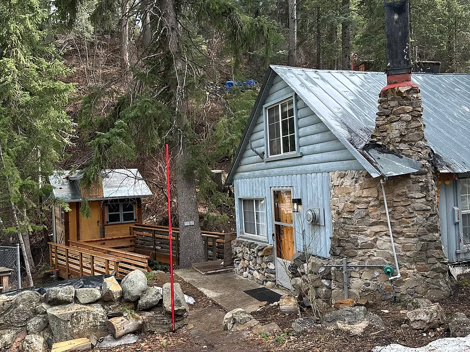 8839 N Alpine Loop Rd