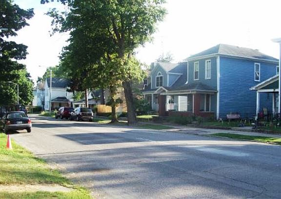 3rd image of 615 S 8th St