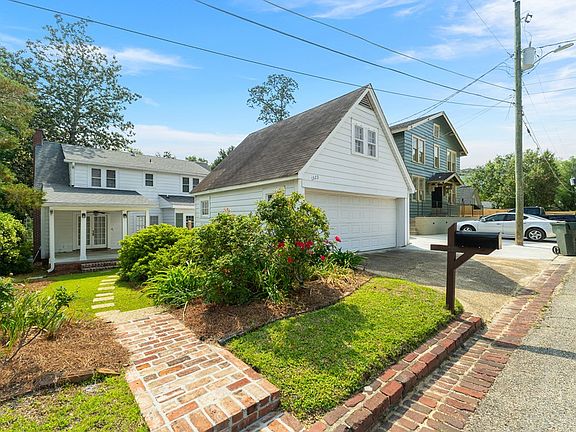 5th image of 1323 Hill Dr