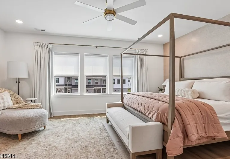22 Flower Horn Blvd — Photo 24