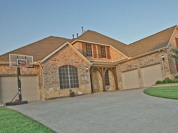2nd image of 840 Hidden Springs Ct