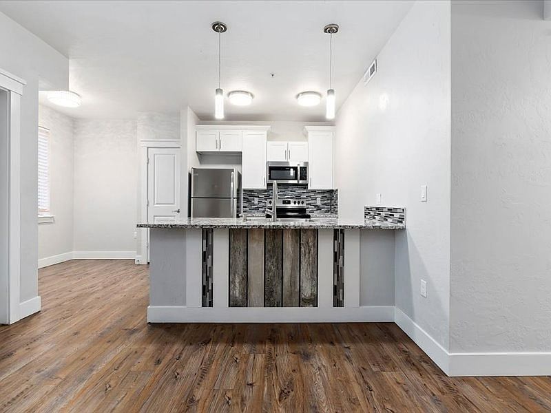 2x1 Kitchen Dining