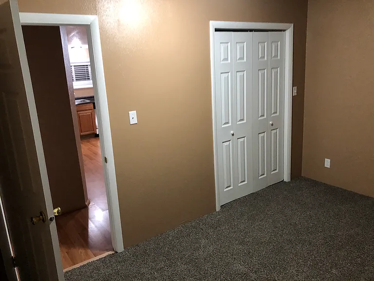 209 Pintler St — Photo 16