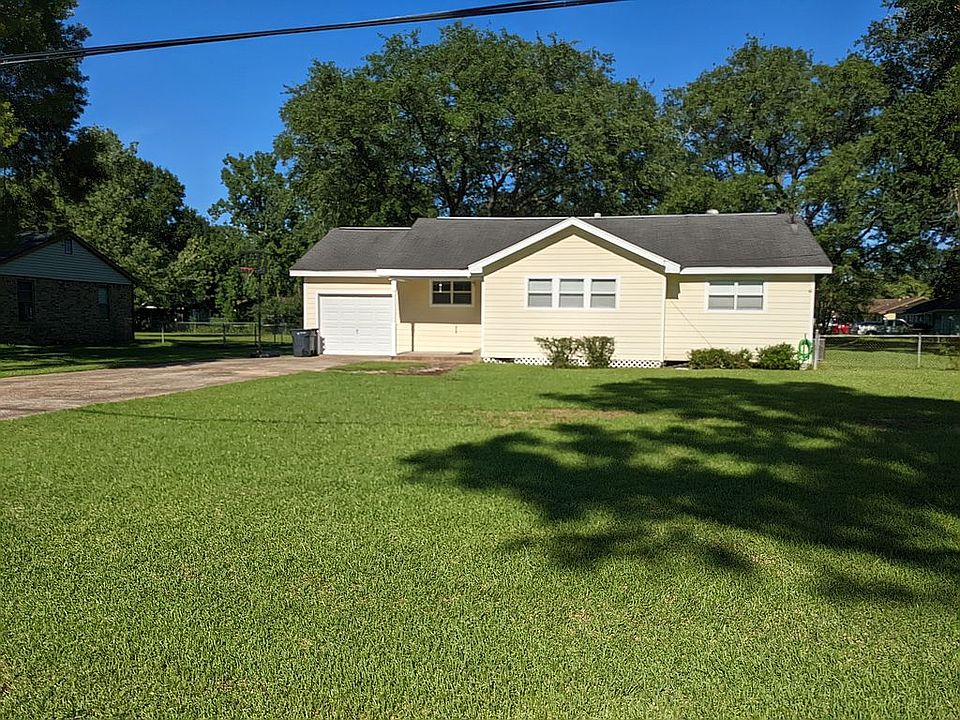 Large Front Yard