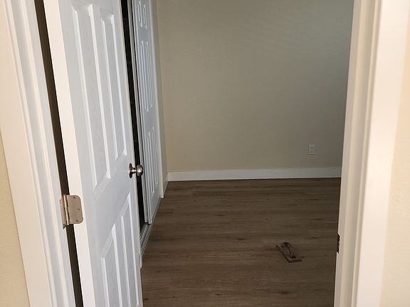 3rd image of 405 Alameda Ave #1/2