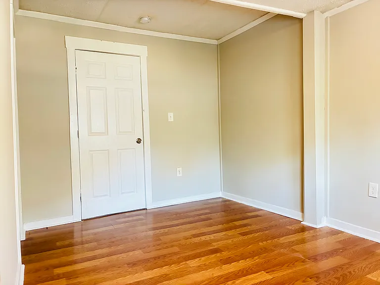 1110 Sykes St — Photo 15