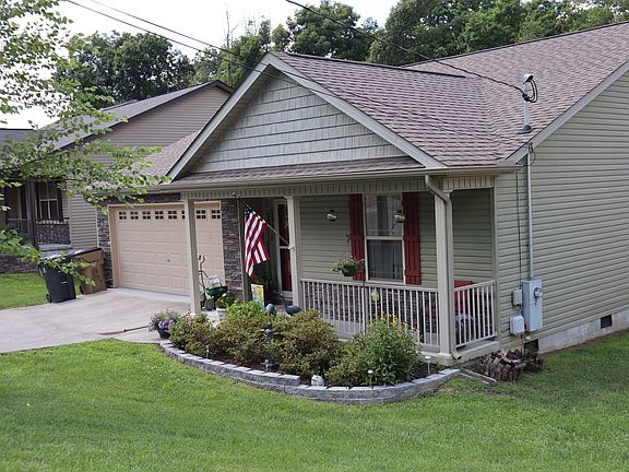 2nd image of 5961 Bearden View Ln