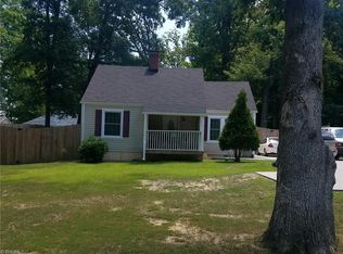 2603 Pinecroft Rd, Greensboro, NC 27407