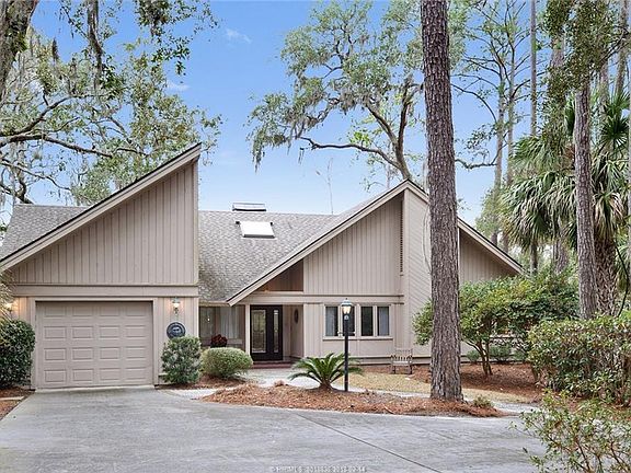 2nd image of 8 Wisteria Ln