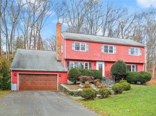 1 Rippling Brook Ln, Westport, CT 06880