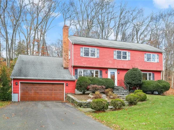 1 Rippling Brook Lane, Westport, CT 06880