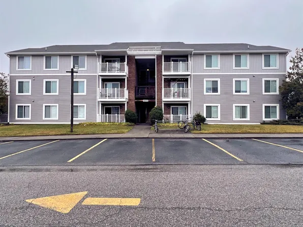 1205 University Ter APT B, Blacksburg, VA 24060