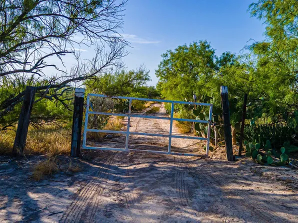 23301 Fm 1472, Laredo, TX 78045