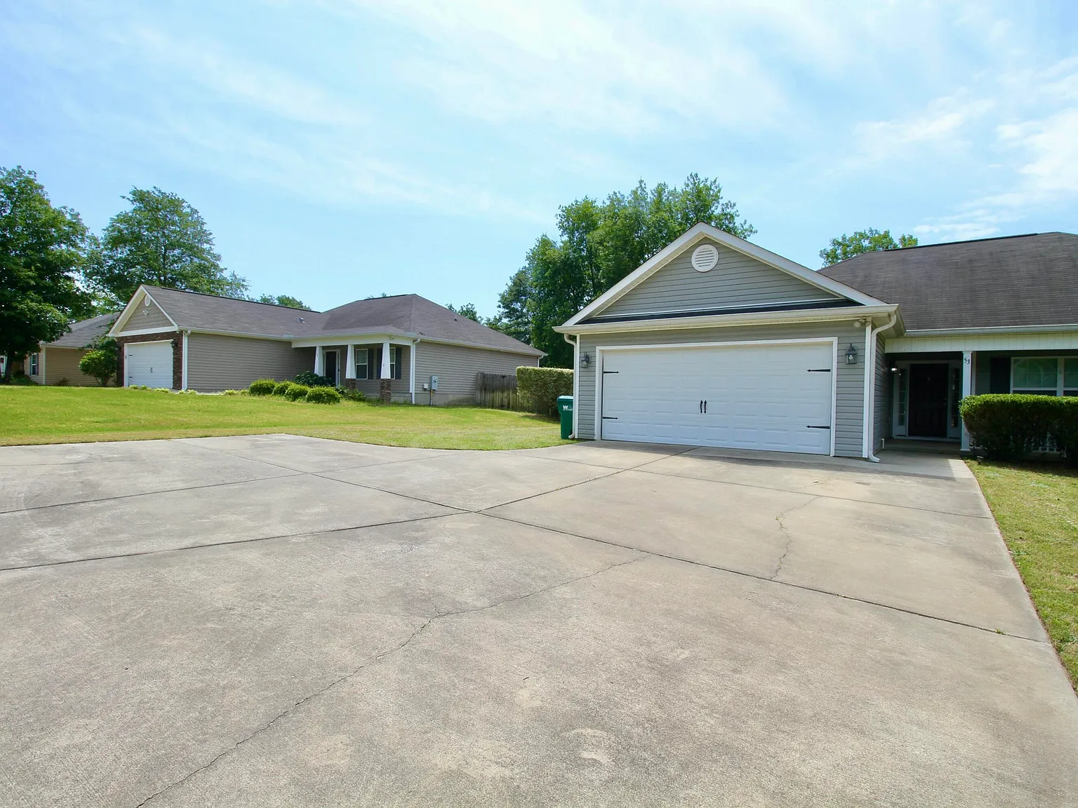 3 bed, 2.0 bath, 1485 sqft, $2,000 — Photo 3