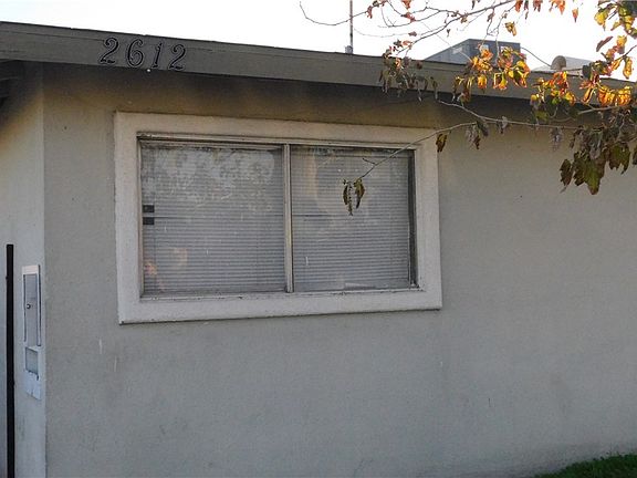 3rd image of 2612 E Mesquite Ave