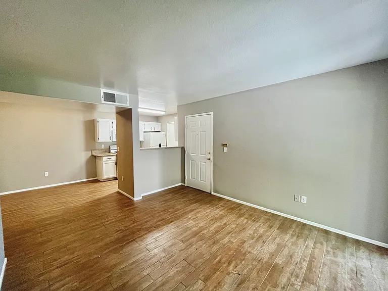 7885 W Flamingo Rd #1029 — Photo 4