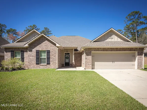 6995 Osprey Dr, Ocean Springs, MS 39564