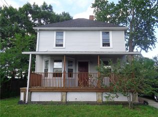 133 Wollaston St, Cranston, RI 02910