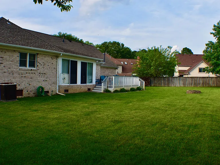 413 Southern Oak Dr — Photo 46
