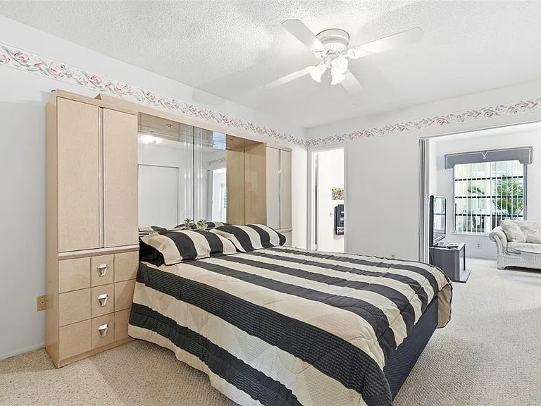 2386 Sumatran Way #14 — Photo 15