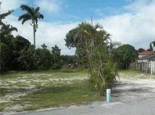 23 Miller Rd, Palm Springs, FL 33461